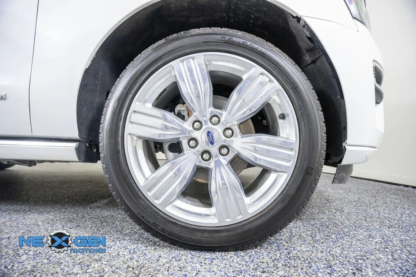 Ford Expedition photo 47