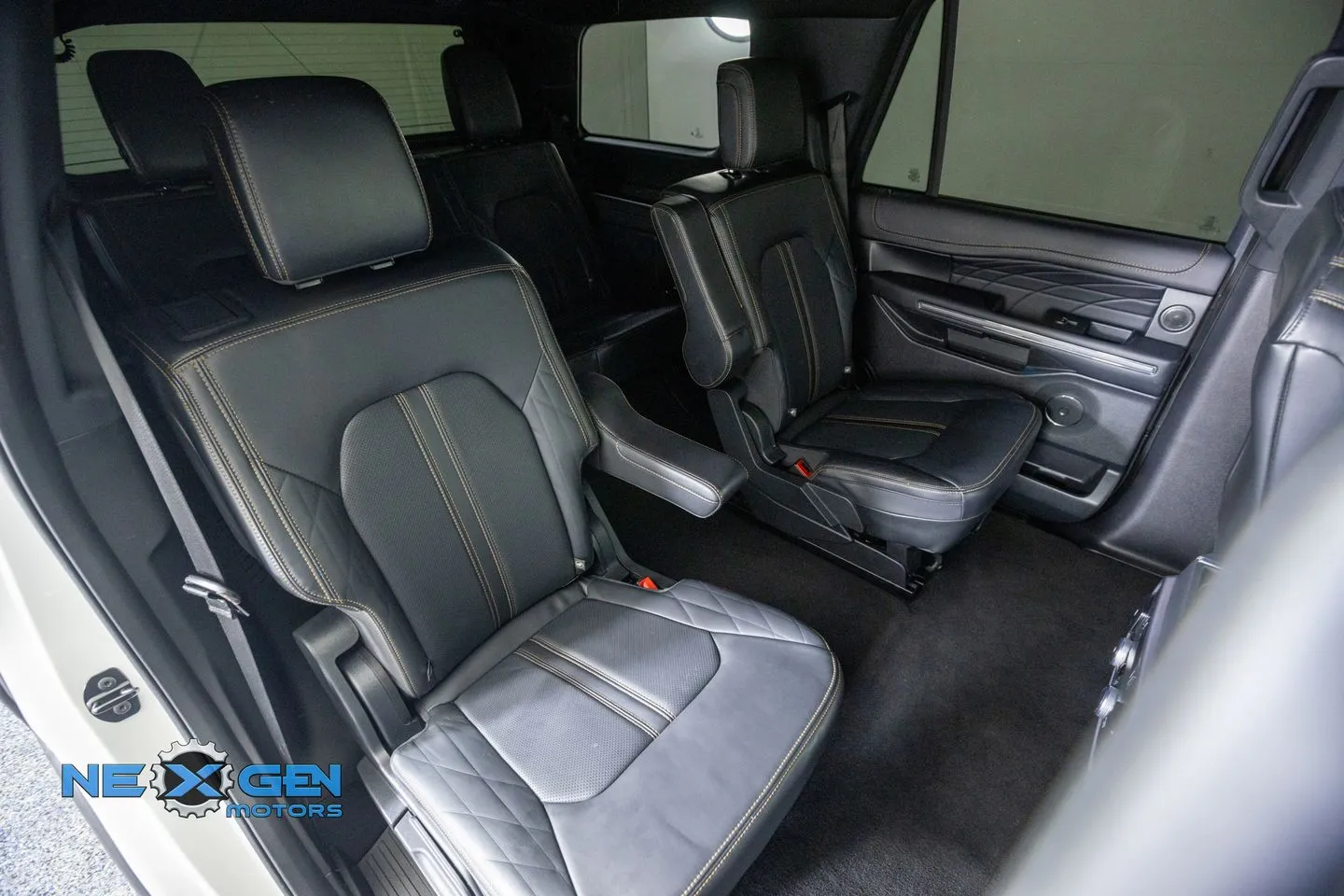 Ford Expedition photo 41