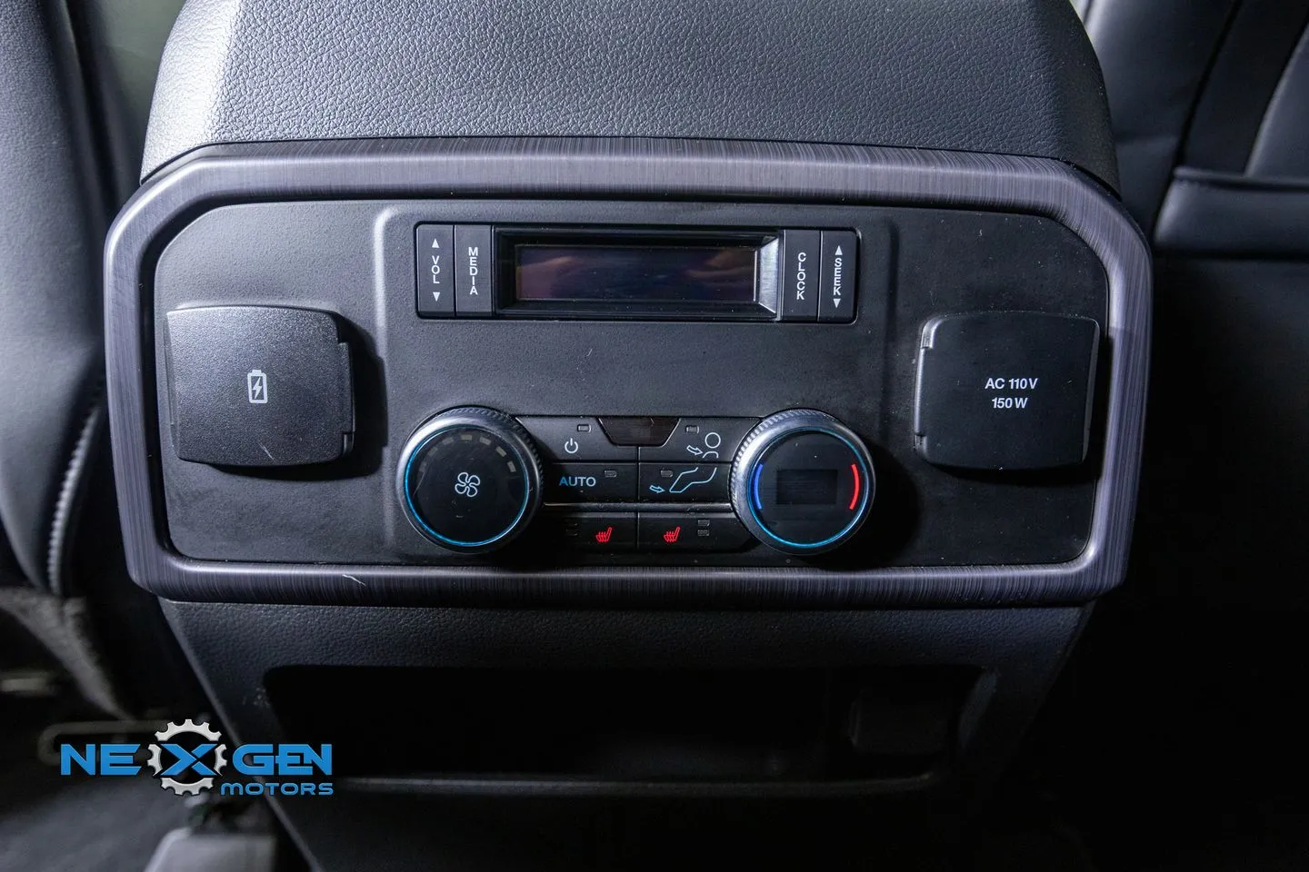Ford Expedition photo 32