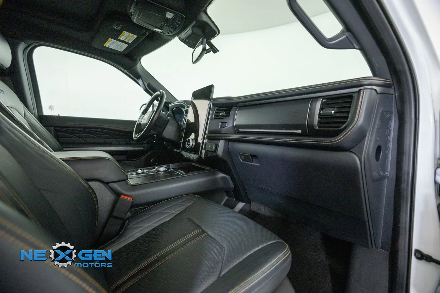 Ford Expedition photo 43