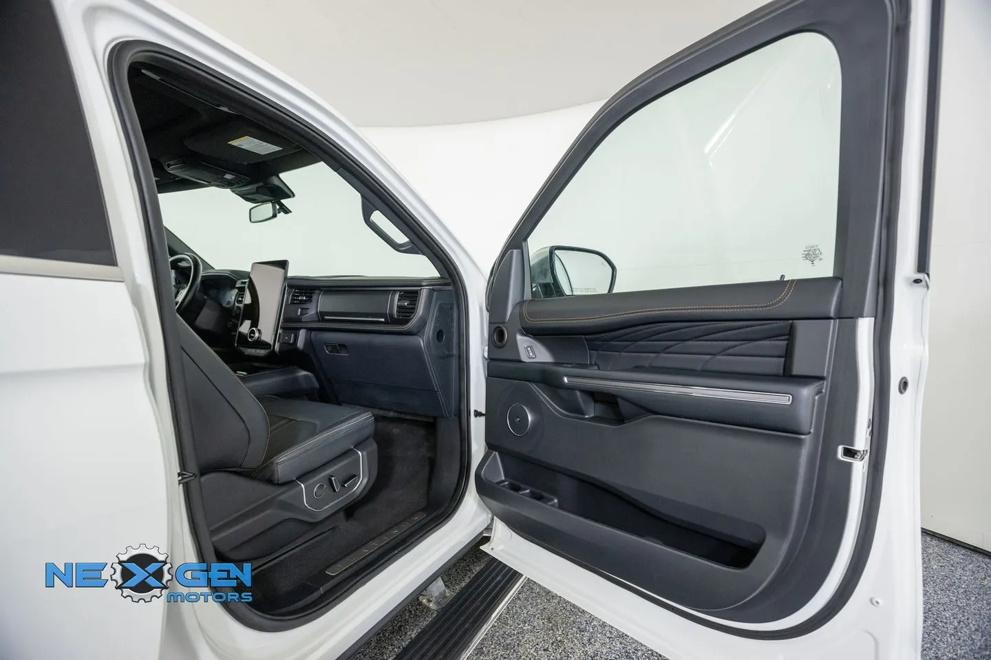 Ford Expedition photo 42