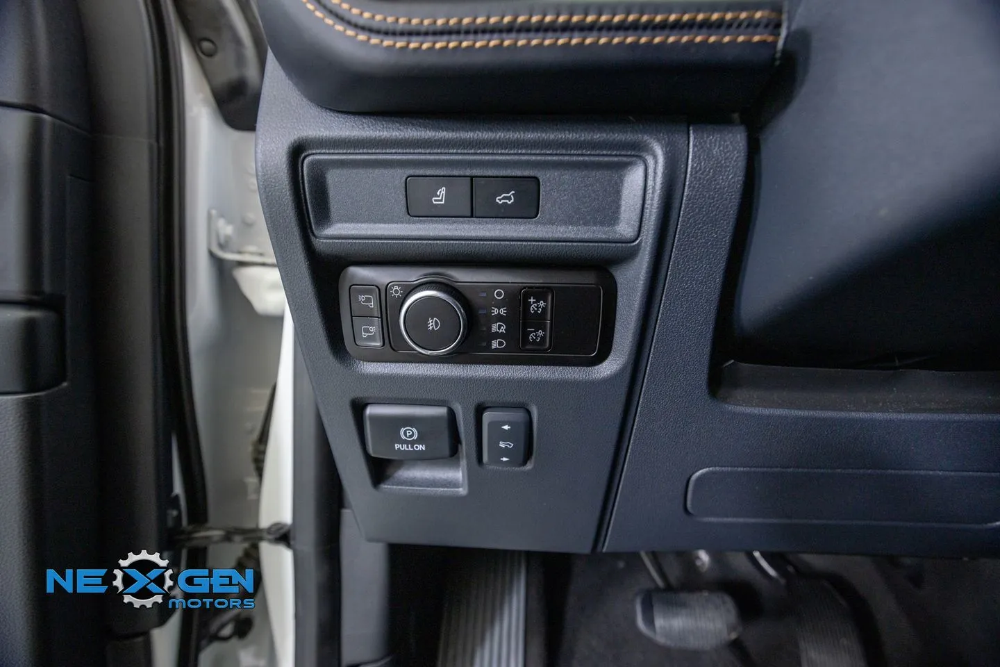 Ford Expedition photo 14