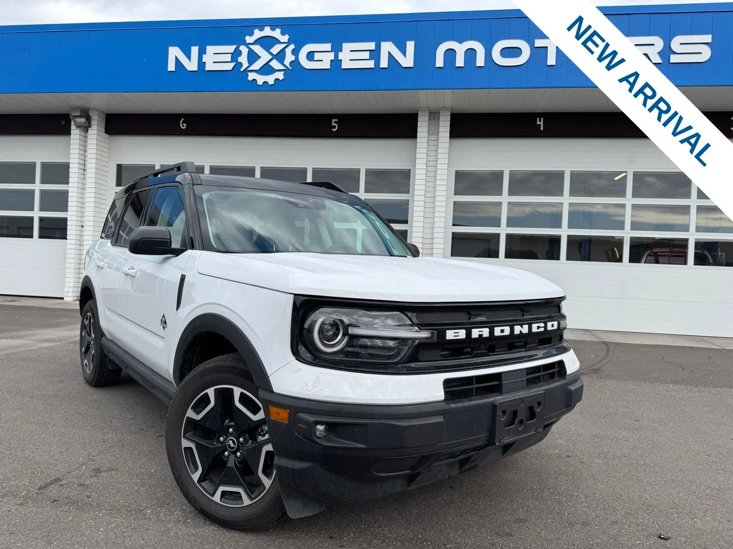 White 2024 Ford Bronco Sport Outer Banks for sale in Lindon, UT