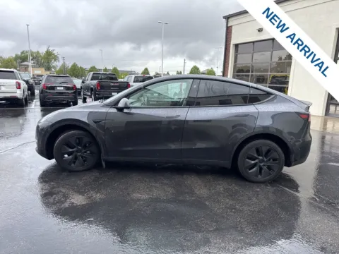 More photos of 2024 Tesla Model Y Long Range at NeXgen Motors, UT