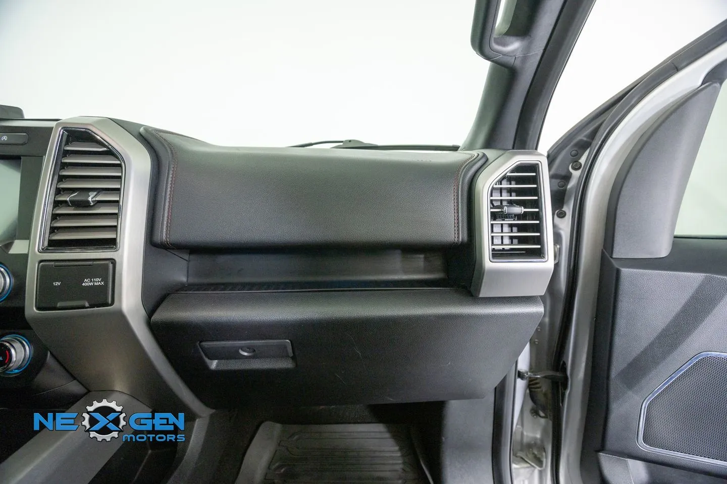 Ford F-150 photo 48
