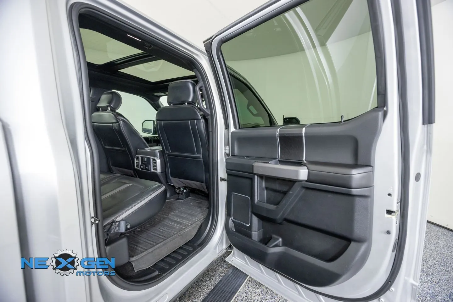Ford F-150 photo 39