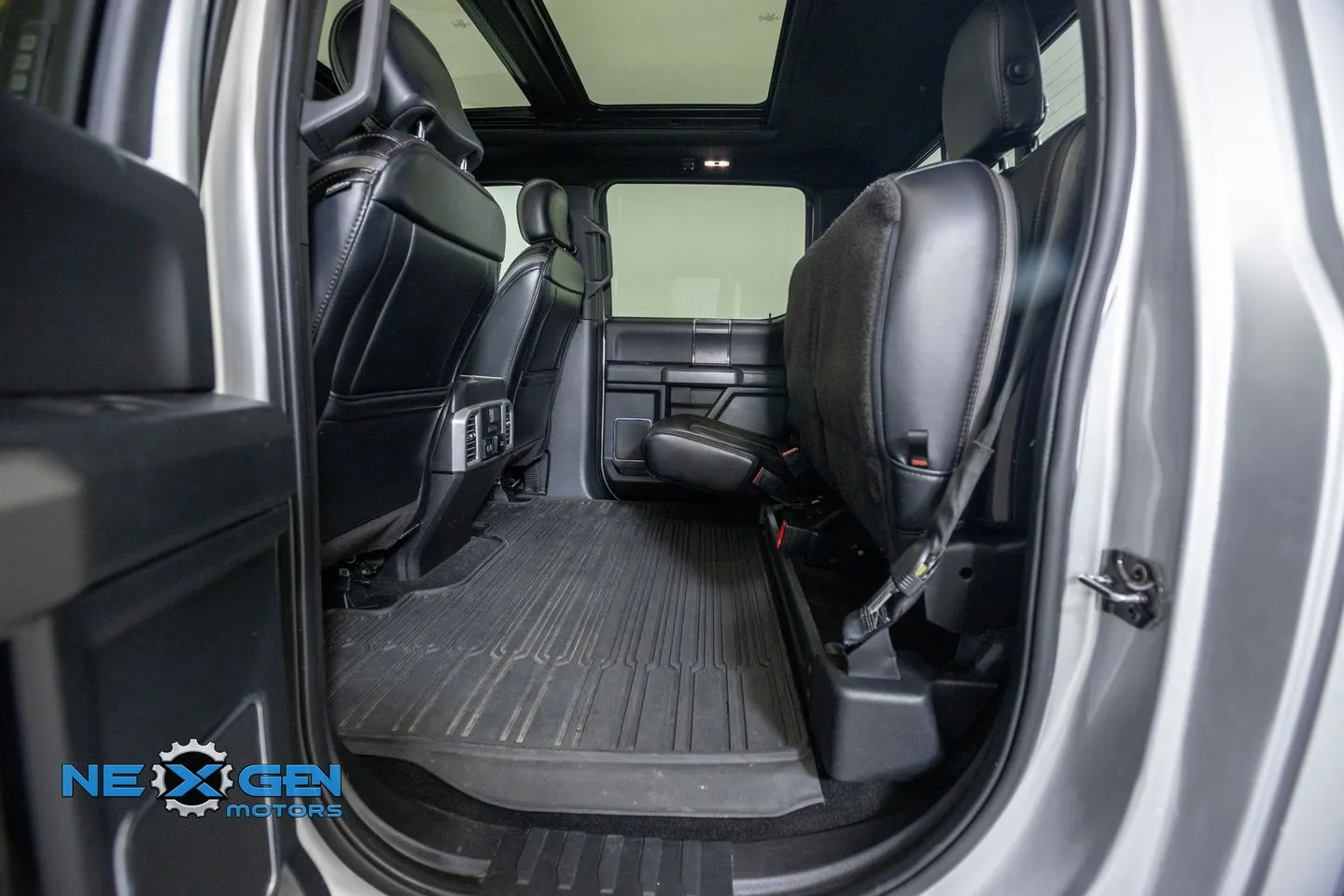Ford F-150 photo 33