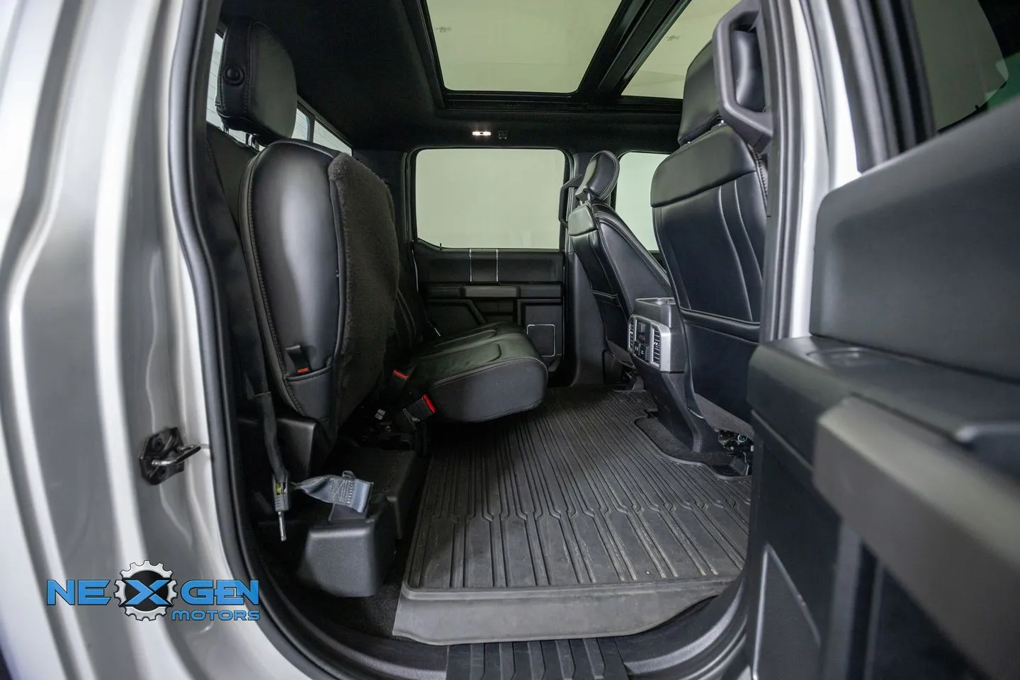 Ford F-150 photo 42