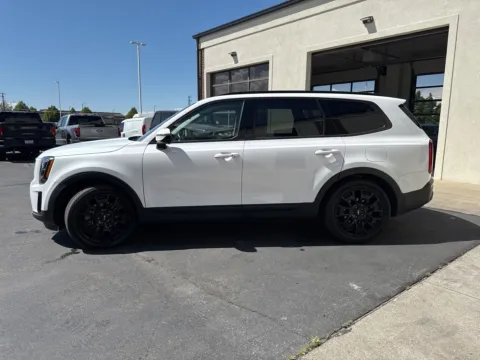 More photos of 2022 Kia Telluride SX at NeXgen Motors, UT
