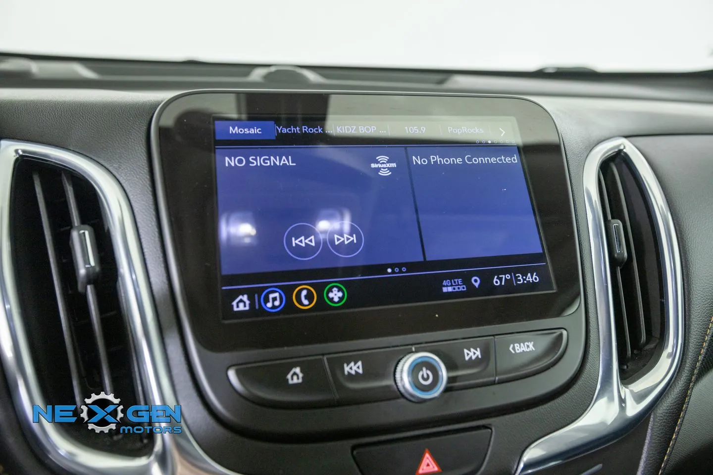 Chevrolet Equinox photo 21