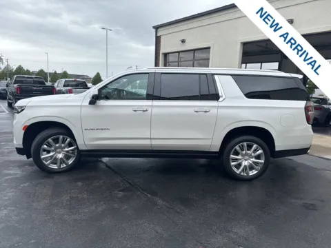 More photos of 2024 Chevrolet Suburban High Country at NeXgen Motors, UT