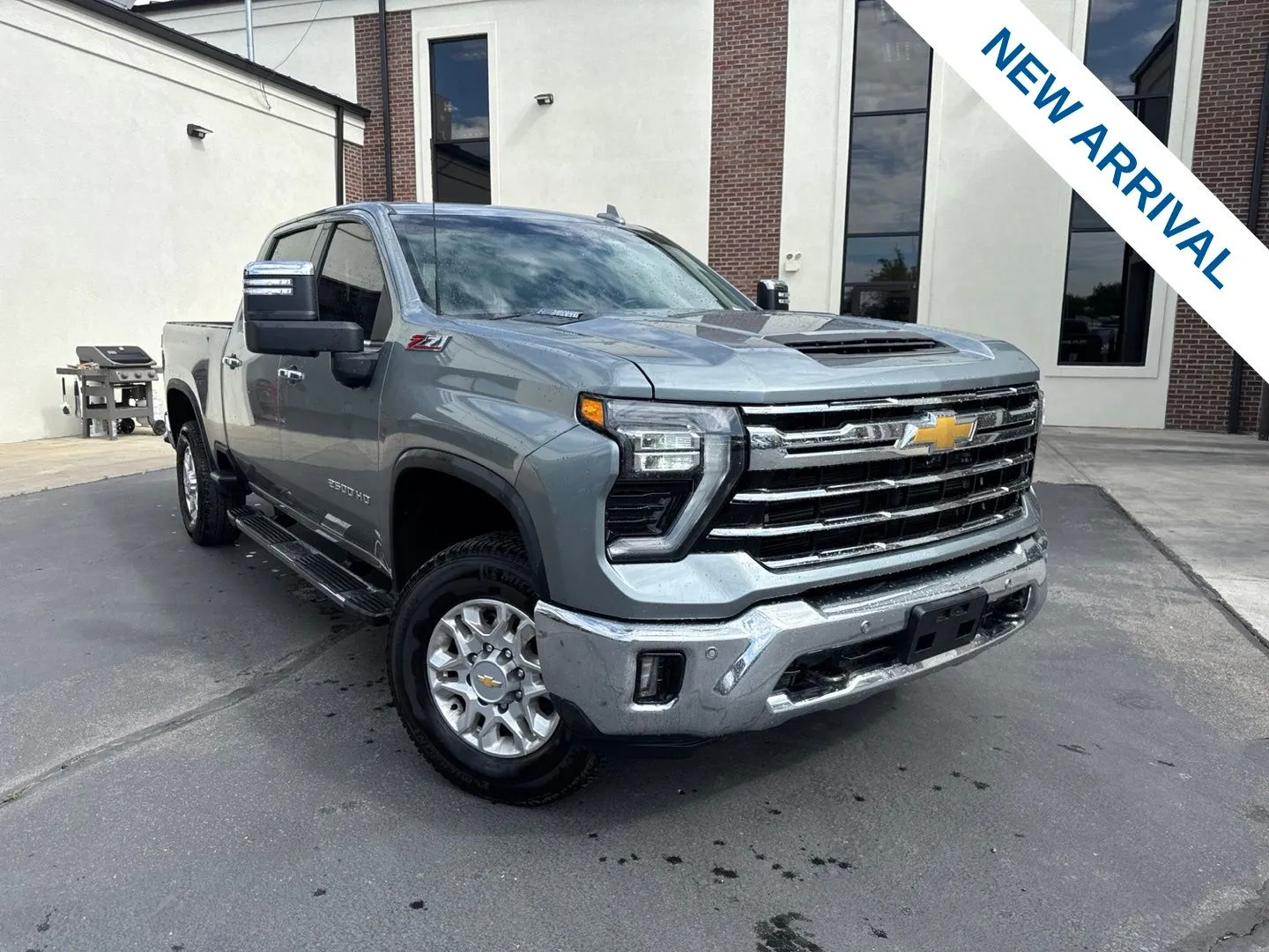 2025 Chevrolet Silverado HD LTZ 4WD Crew Cab Standard Box's photo