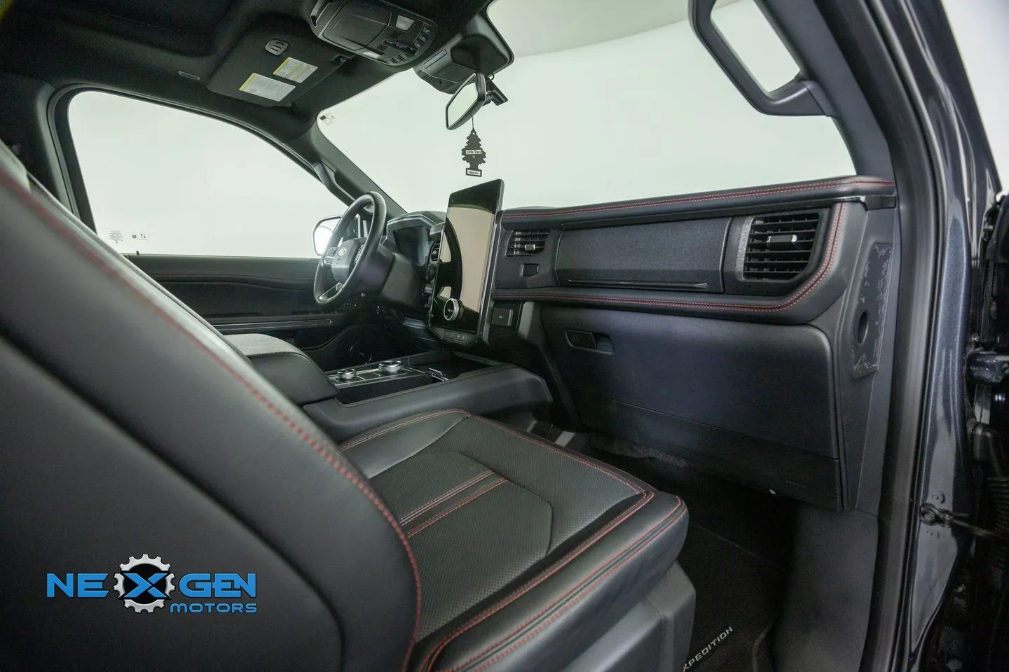 Ford Expedition photo 43