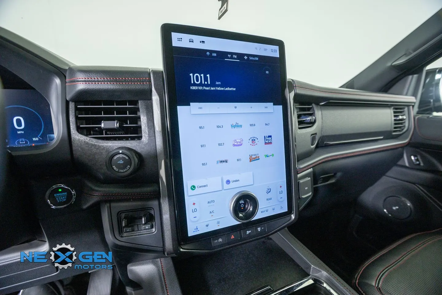 Ford Expedition photo 18