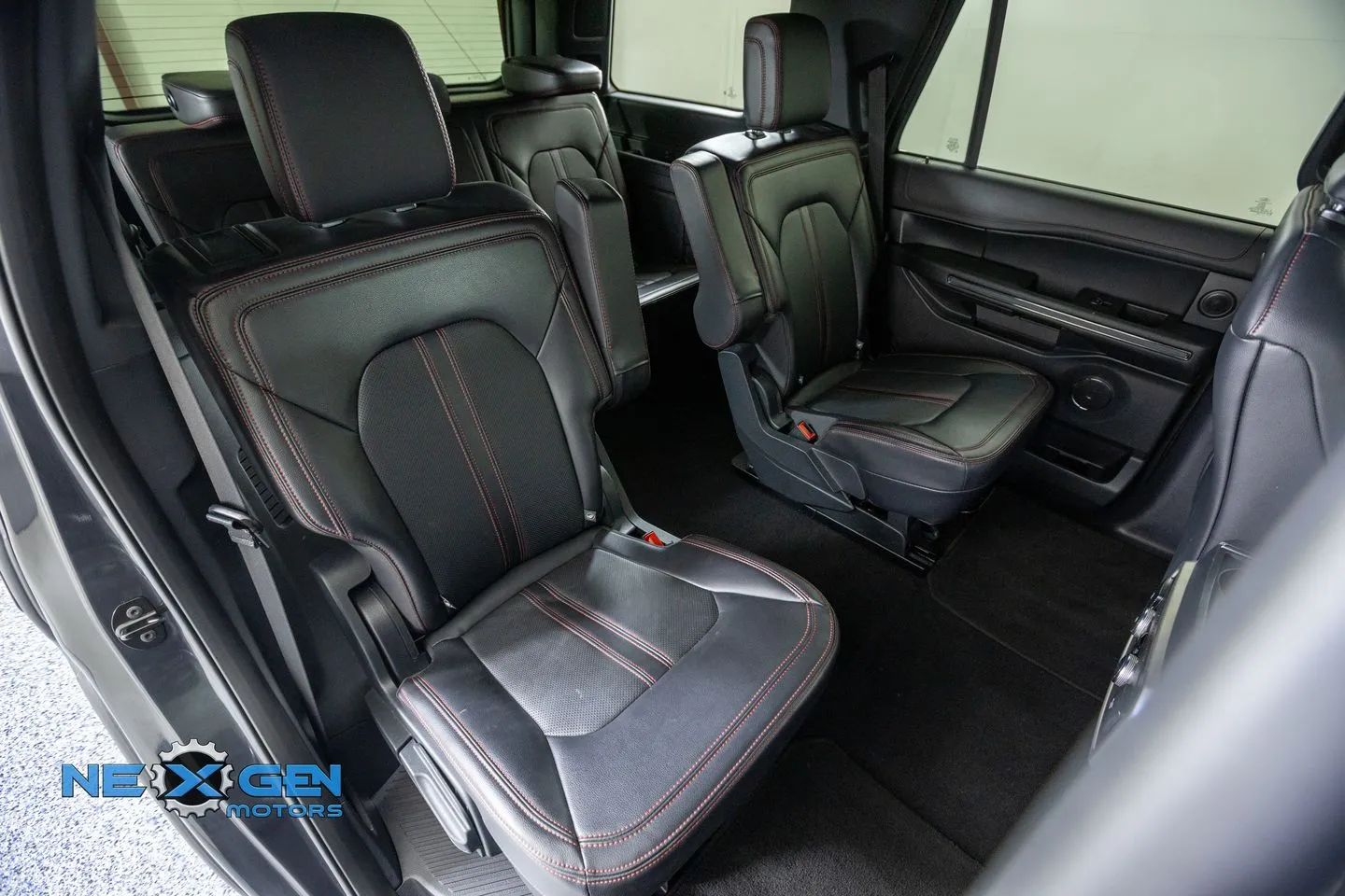 Ford Expedition photo 41
