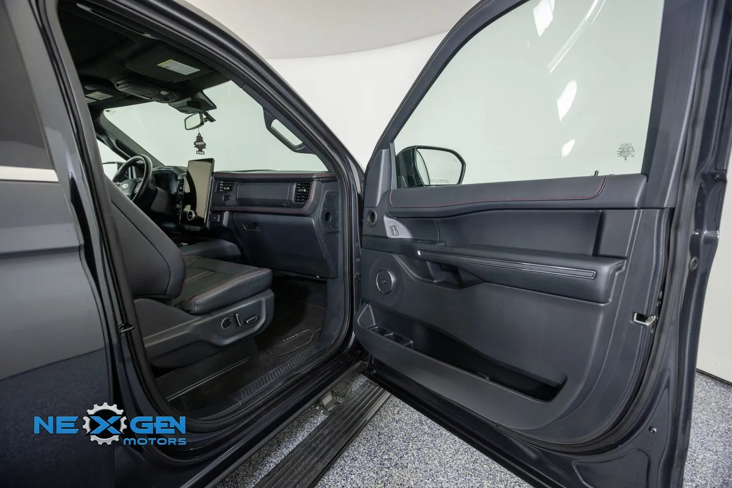 Ford Expedition photo 42