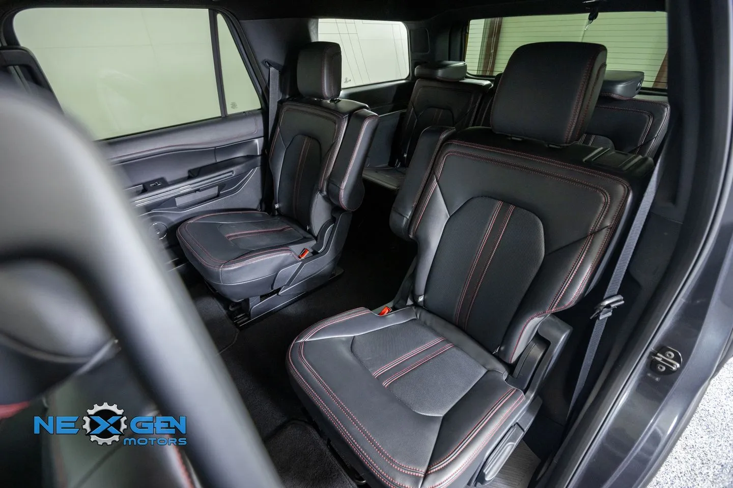 Ford Expedition photo 35