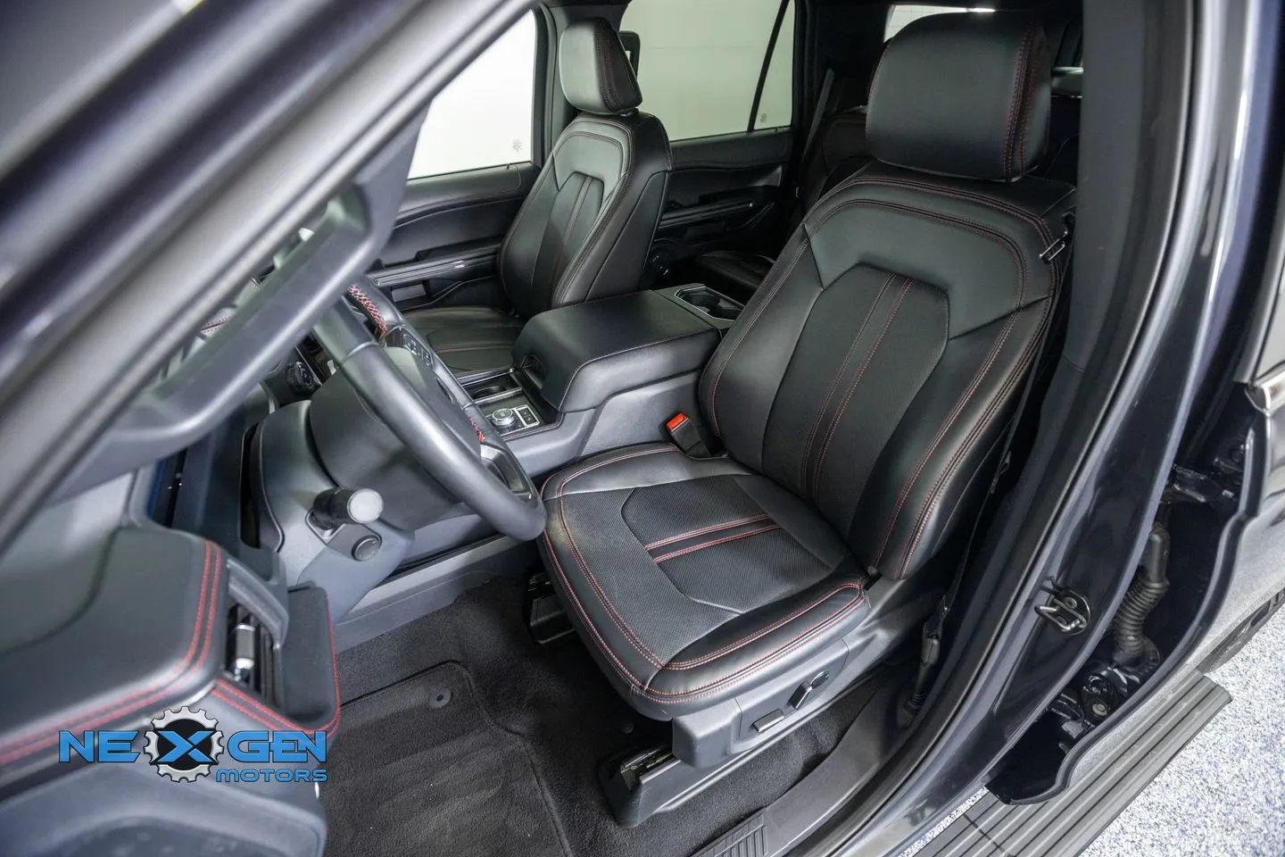 Ford Expedition photo 26