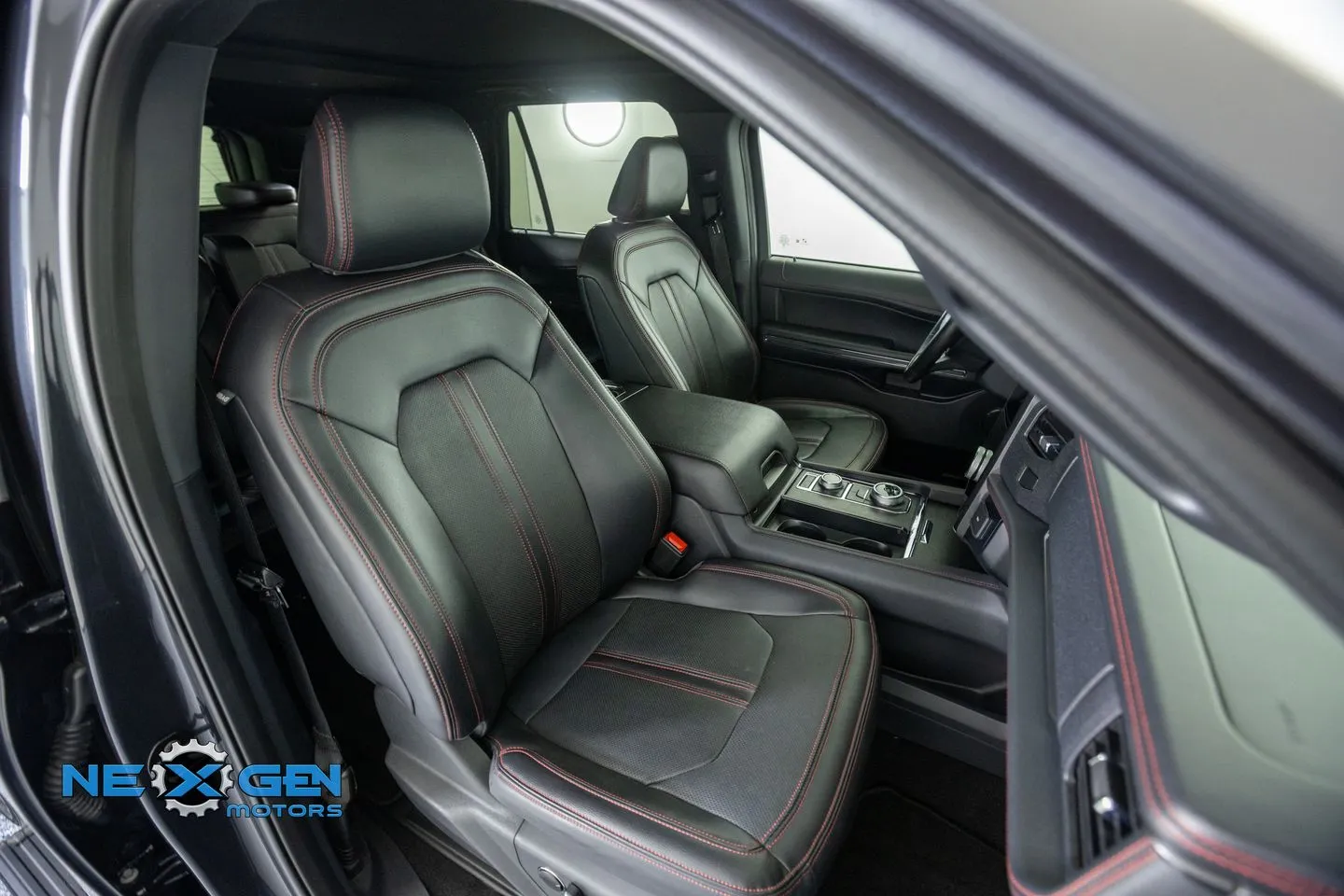 Ford Expedition photo 46