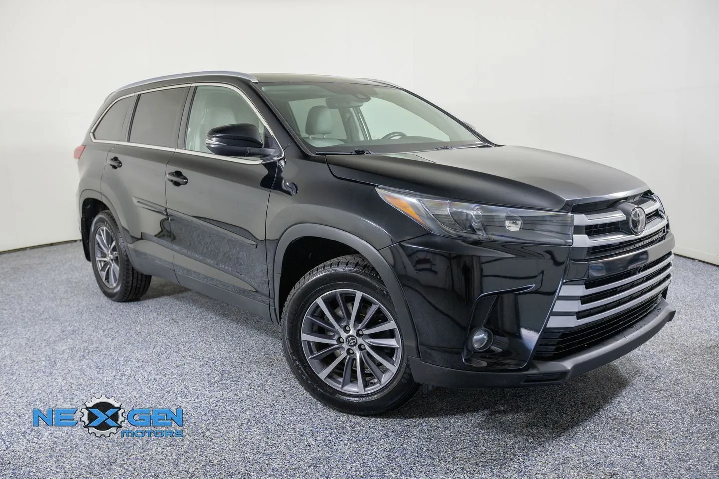 Black 2019 Toyota Highlander XLE for sale in Lindon, UT