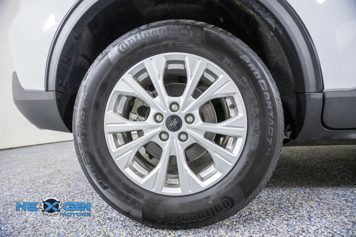 Ford Escape photo 48