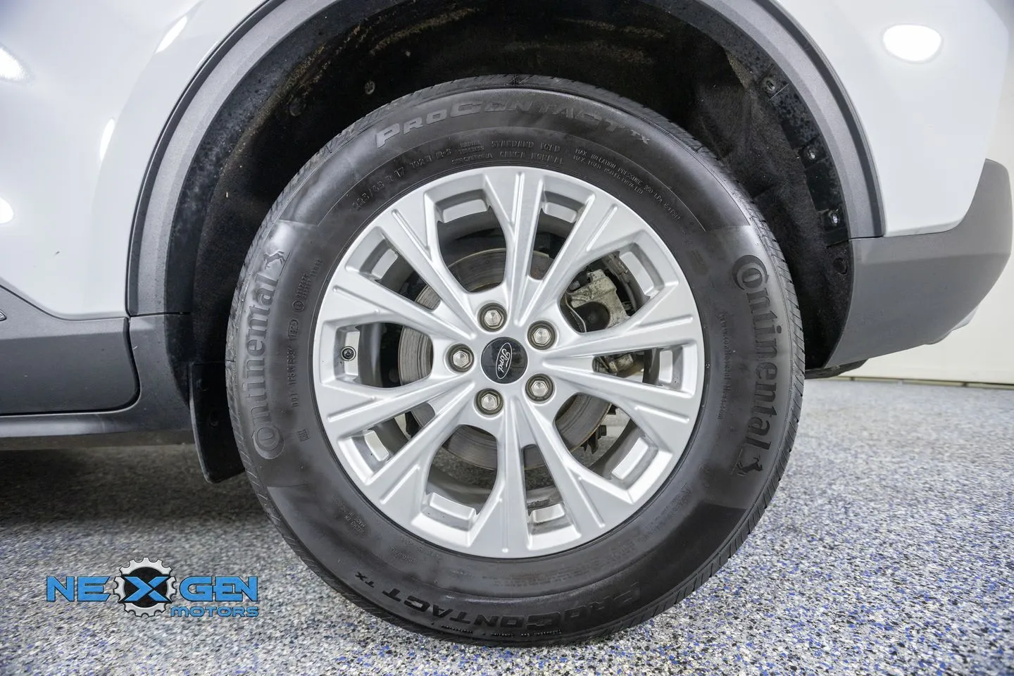 Ford Escape photo 49