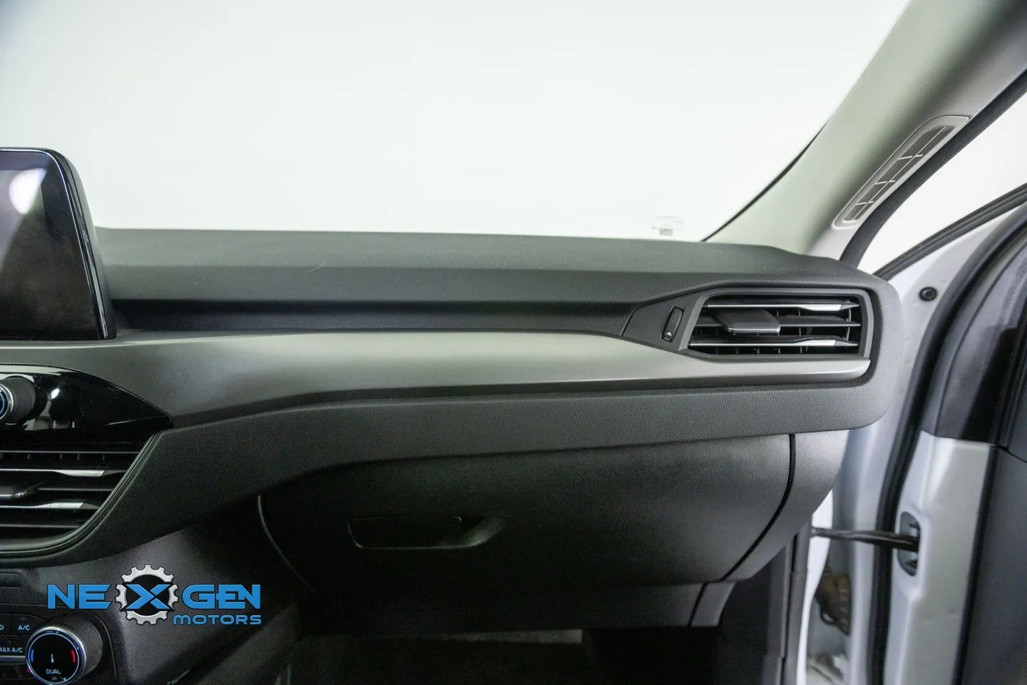 Ford Escape photo 44