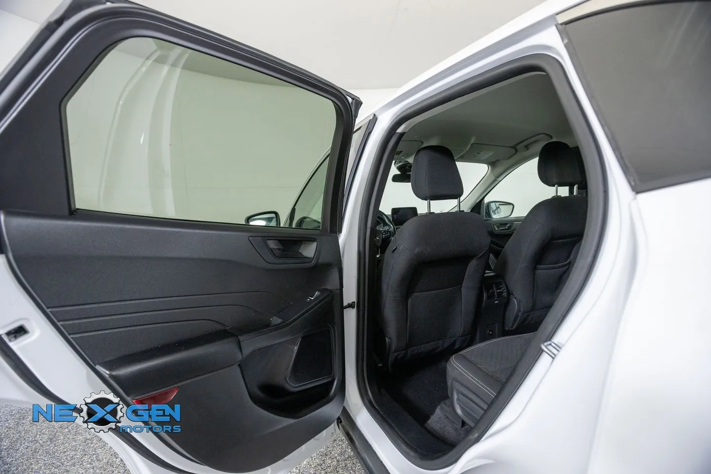 Ford Escape photo 28