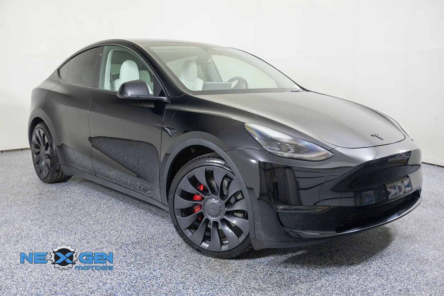 2023 Tesla Model Y Performance Dual Motor All-Wheel Drive's photo