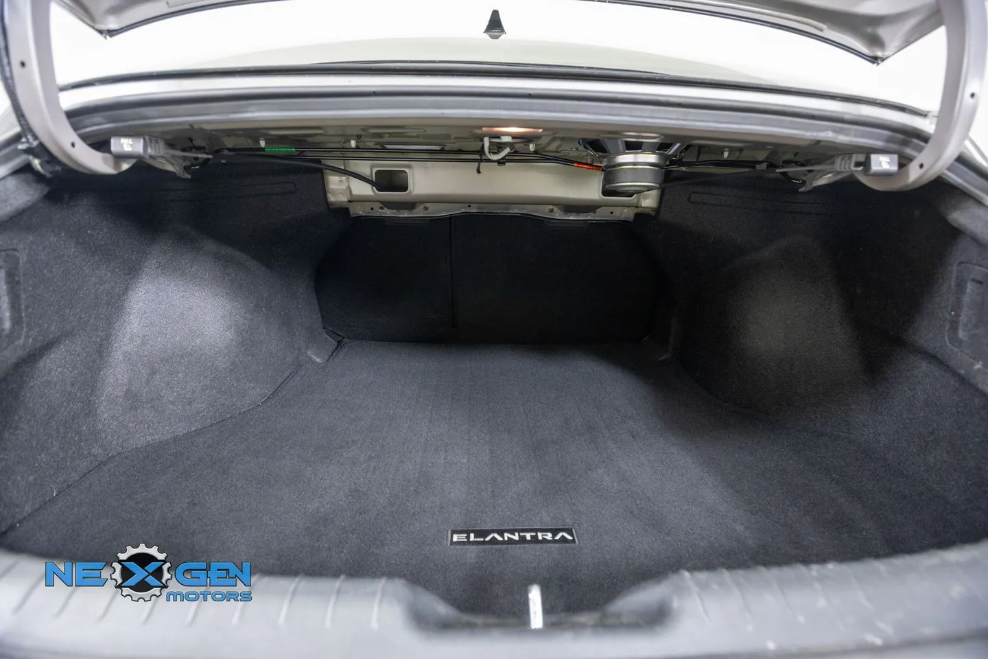 2021 Hyundai Elantra SEL - Photo 32
