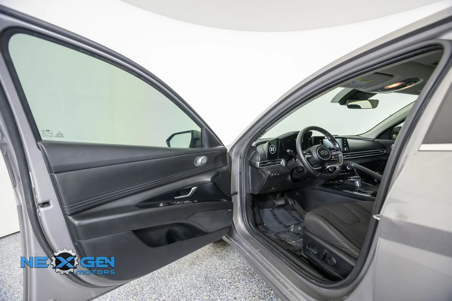 2021 Hyundai Elantra SEL - Photo 9