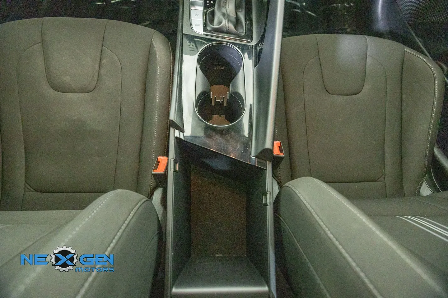 2021 Hyundai Elantra SEL - Photo 30