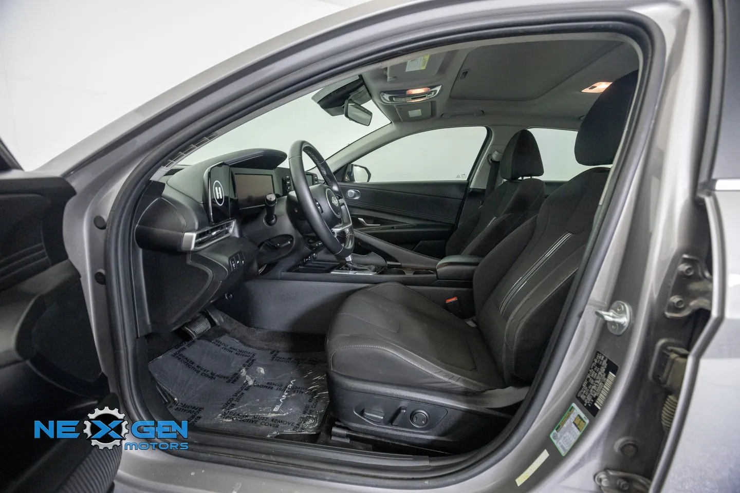 2021 Hyundai Elantra SEL - Photo 11