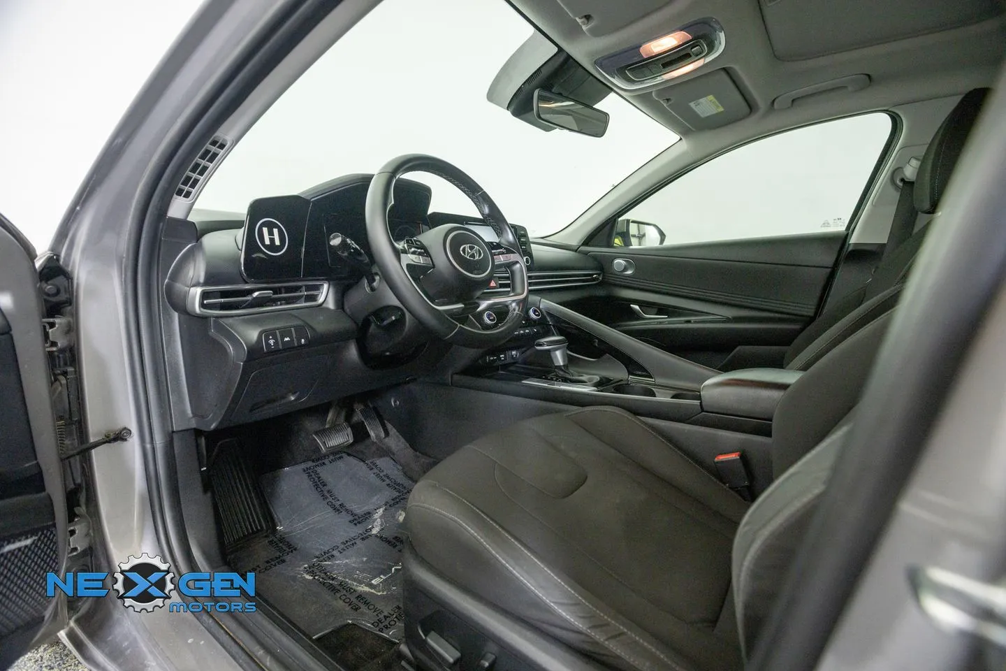 2021 Hyundai Elantra SEL - Photo 10