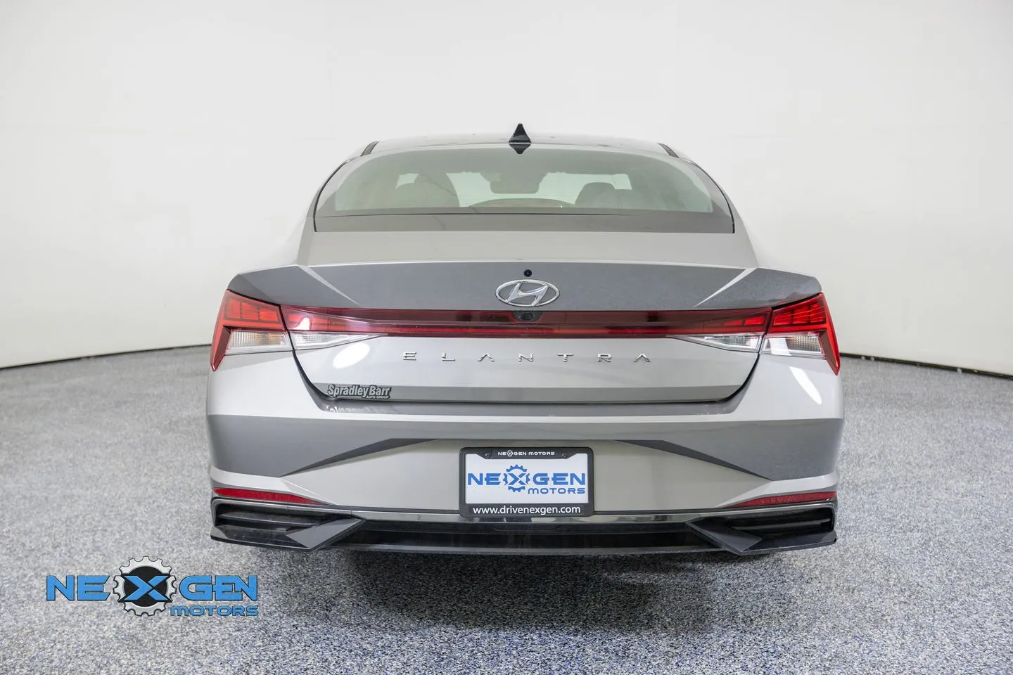 2021 Hyundai Elantra SEL - Photo 6