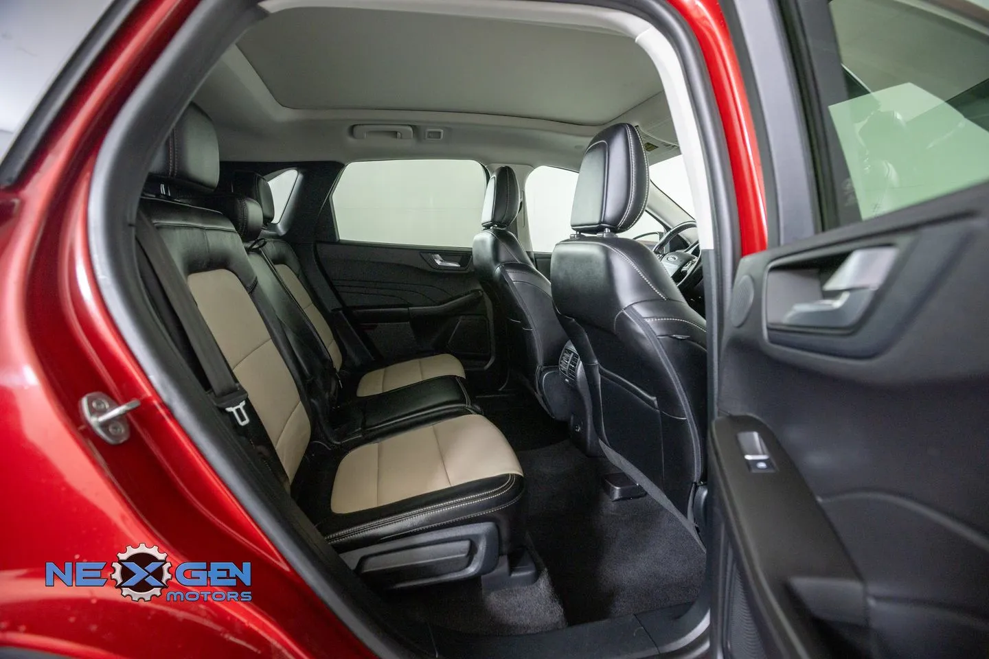 Ford Escape photo 42