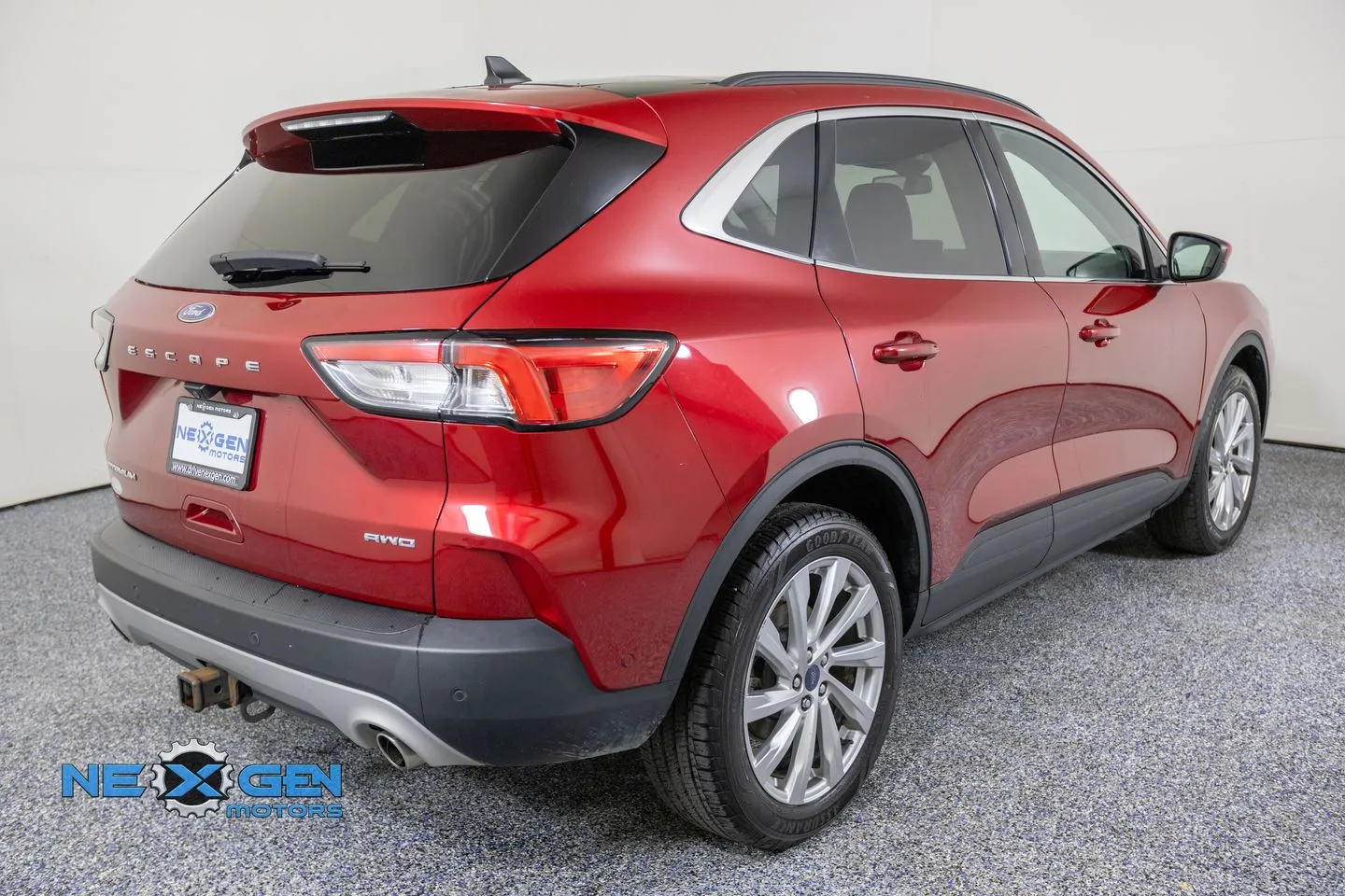 Ford Escape photo 8