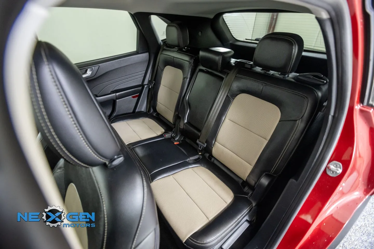 Ford Escape photo 38