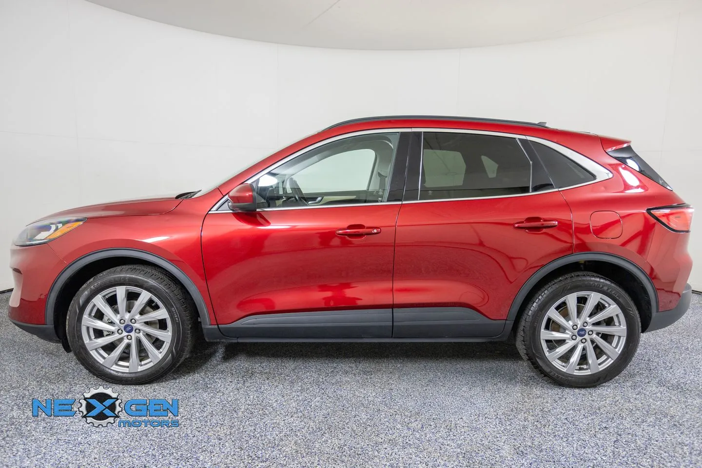 Ford Escape photo 5