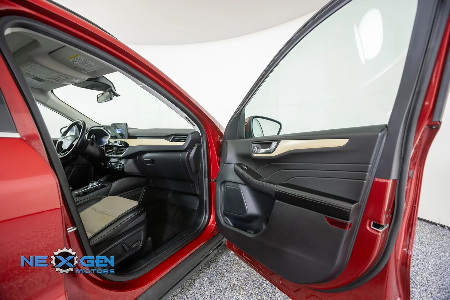 Ford Escape photo 45