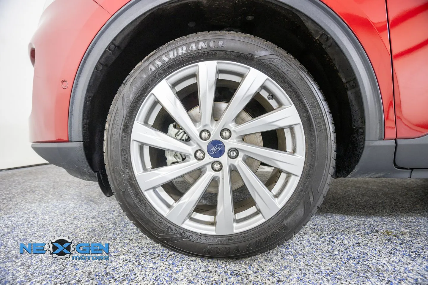Ford Escape photo 53