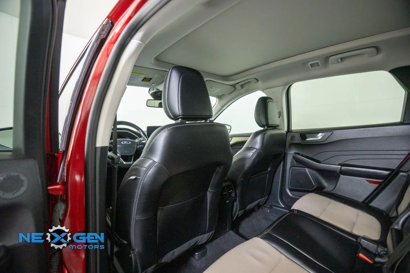 Ford Escape photo 33