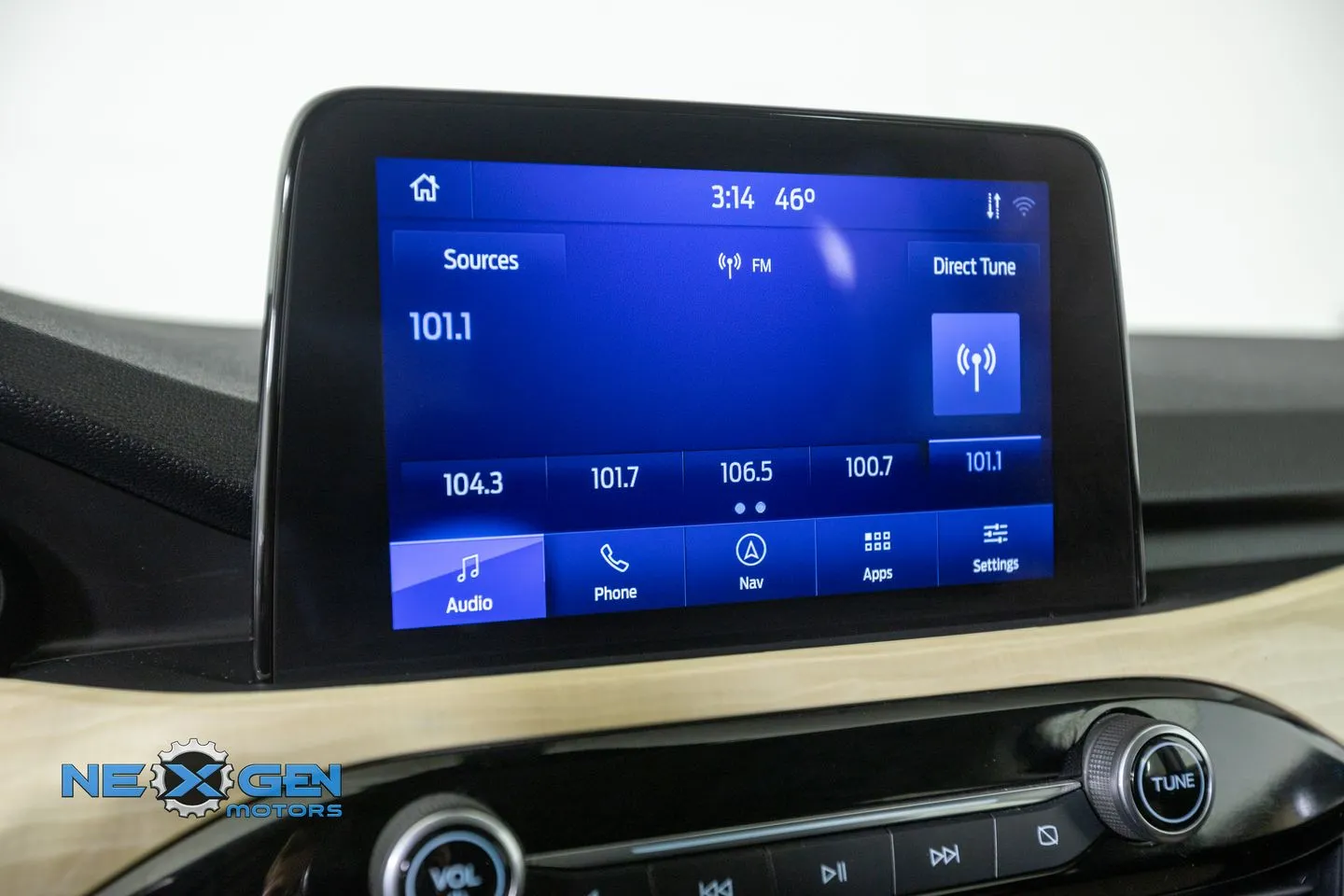 Ford Escape photo 20