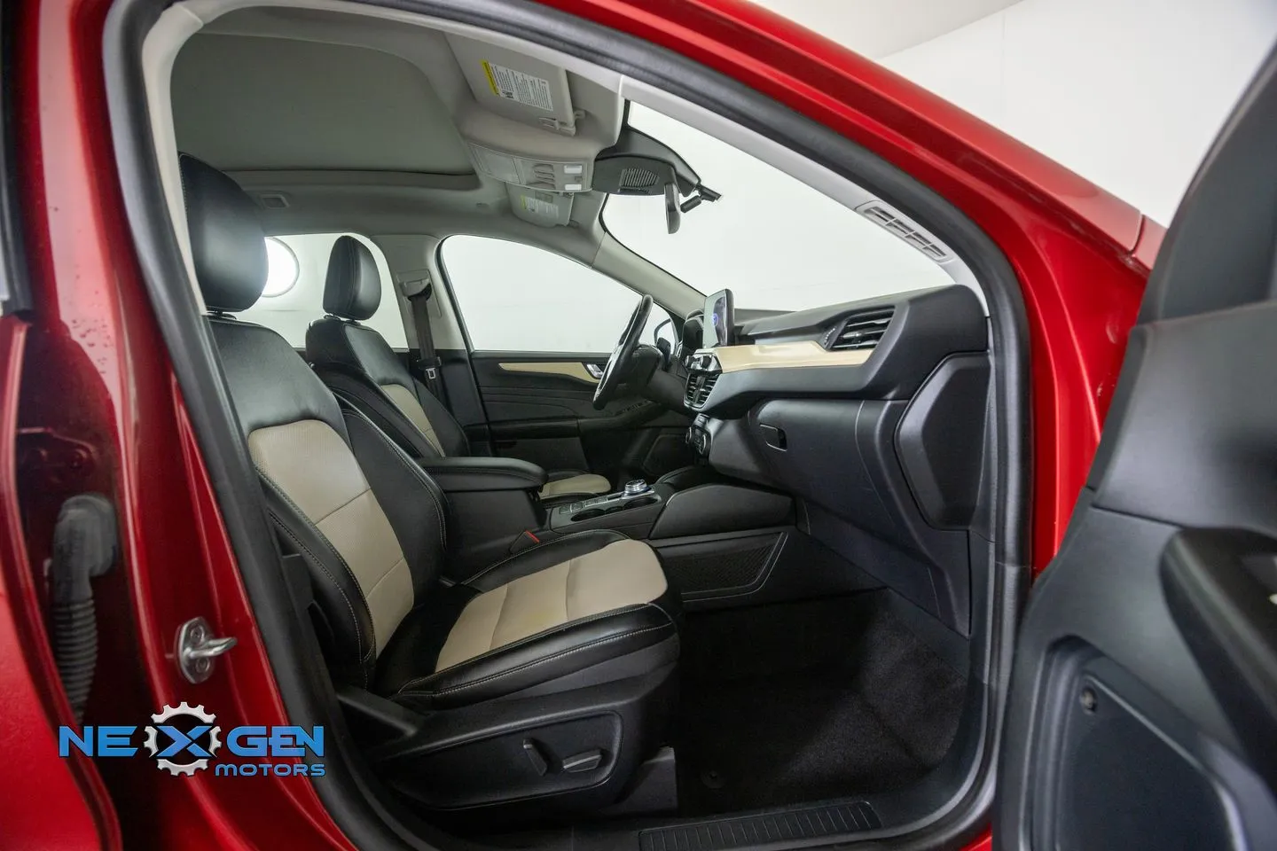 Ford Escape photo 47