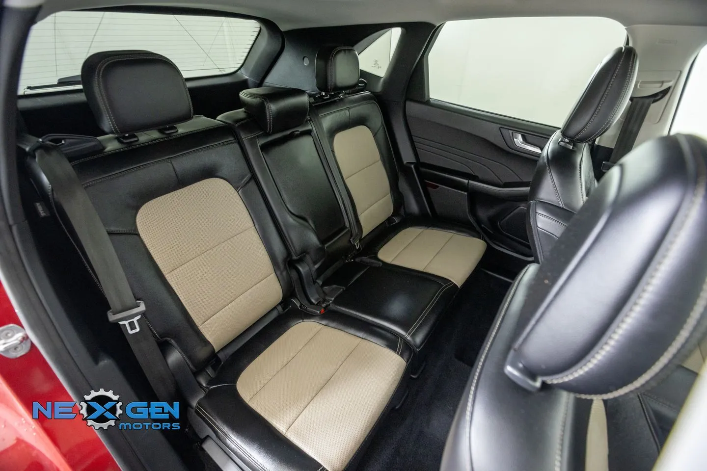 Ford Escape photo 44