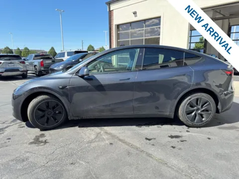More photos of 2024 Tesla Model Y Long Range at NeXgen Motors, UT