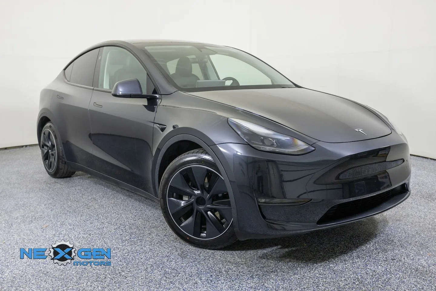 2024 Tesla Model Y Long Range Dual Motor All-Wheel Drive's photo