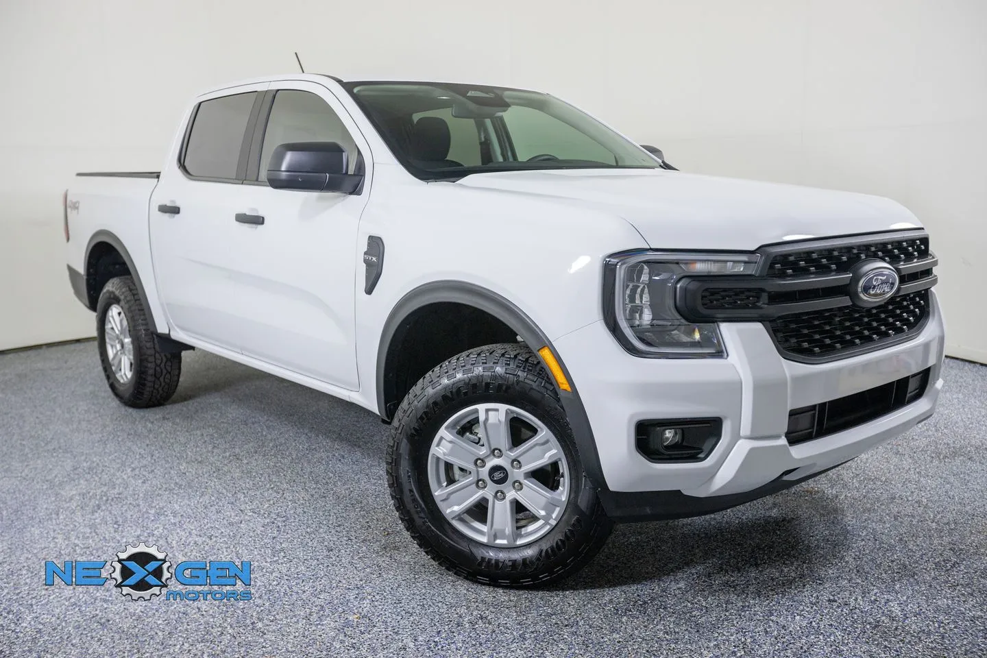 2024 Ford Ranger XL 4x4 SuperCrew 5' Box's photo