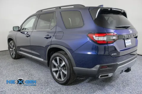 More photos of 2025 Honda Pilot Touring at NeXgen Motors, UT