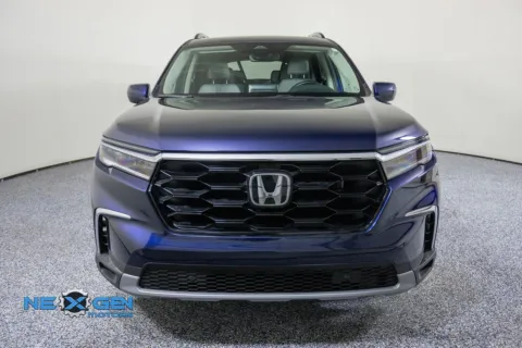Photos of 2025 Honda Pilot Touring for sale in Lindon, UT at NeXgen Motors